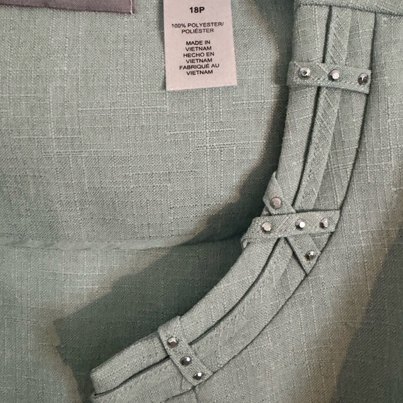 Alfred Dunner Green Blazer – Lightweight Open-Front, Size 18P - Picture 2 of 7